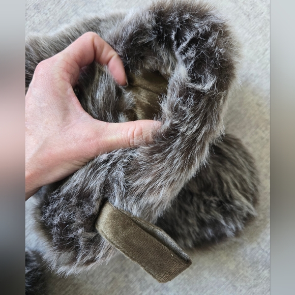 🆕 Set of 2! 18"-20" Dark Brown Gray Faux Fur Christmas Holiday Stockings Furry - Picture 10 of 10